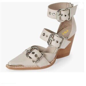 FSJ Beige Buckle Pointed Toe Chunky Heel Sandals